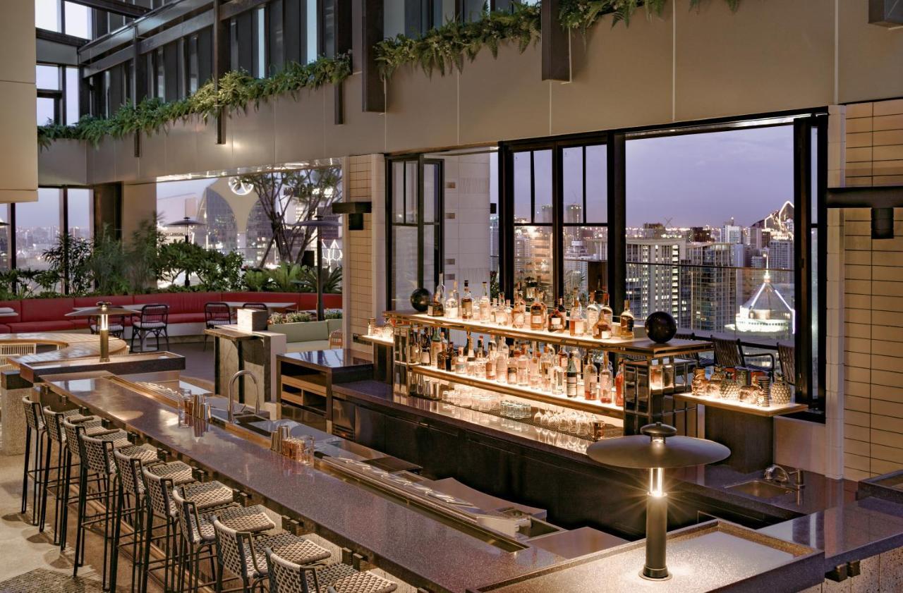 Готель Kimpton Maa-Lai Bangkok By Ihg Екстер'єр фото The Bar