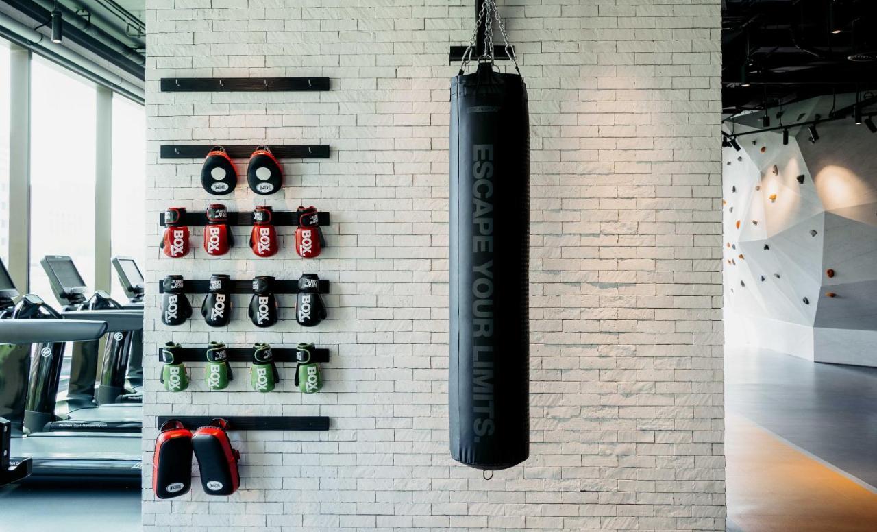 Готель Kimpton Maa-Lai Bangkok By Ihg Екстер'єр фото Heavy bag